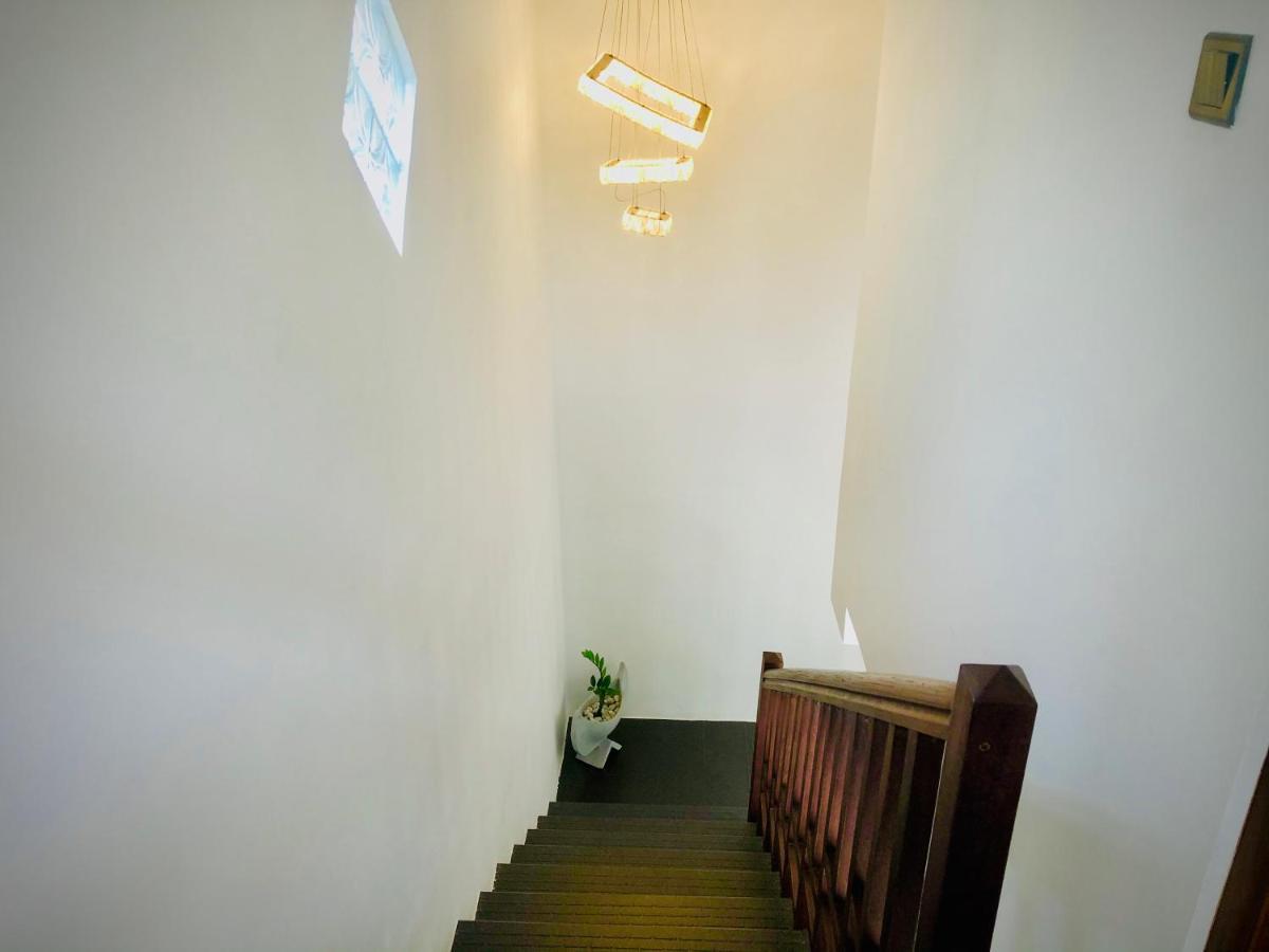 Apartamento Siri's Residency Habaraduwa Central Exterior foto
